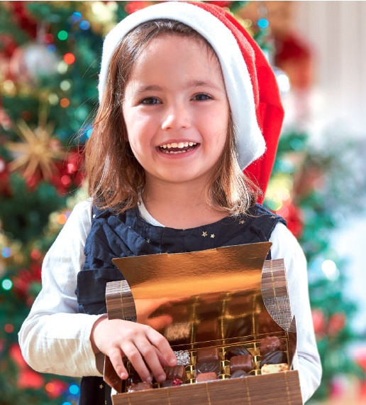 distribution des chocolats à l'école